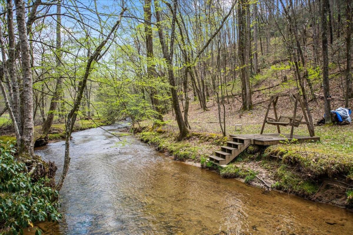 Cozy Cabin Beside Briar Creek, Fire Pit, Wifi Βίλα Ellijay Εξωτερικό φωτογραφία